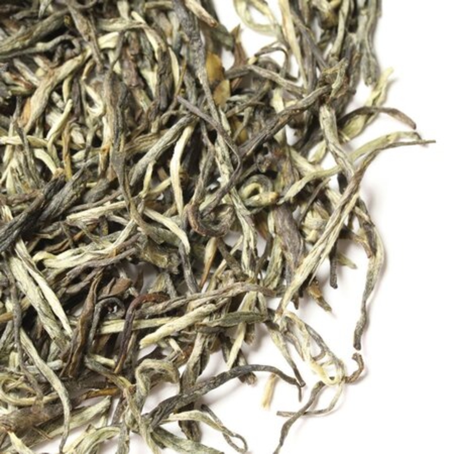 Зеленый чай Инь Чжень (Серебряные иглы)