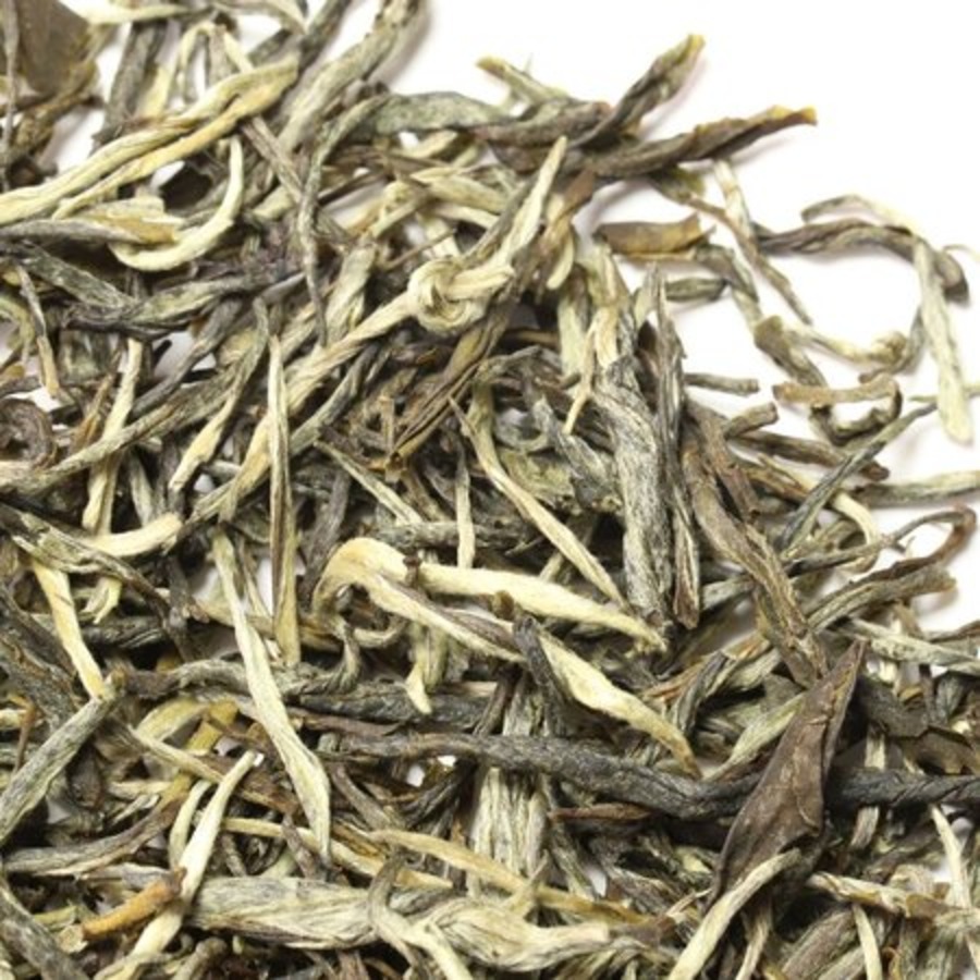 Зеленый чай Инь Чжень (Серебряные иглы)